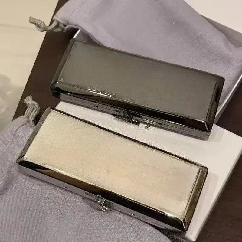 Men Accessories Gadgets - Kotak Rokok Logam Paduan Mewah Portabel