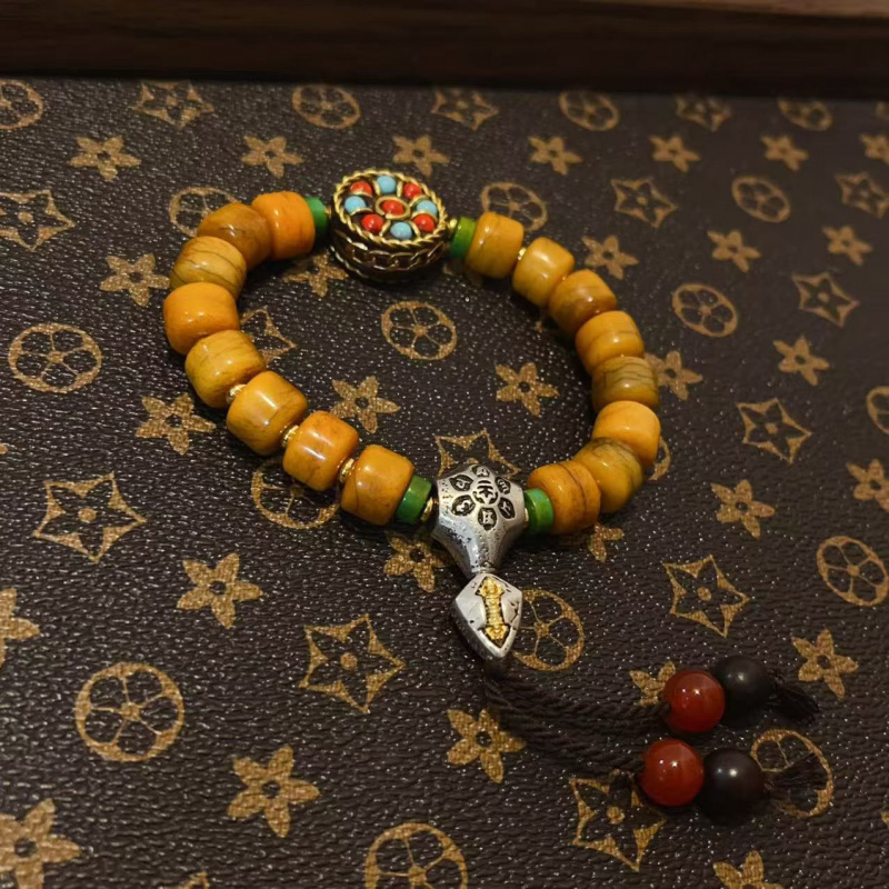 Men Accessories Nepal - Gelang Nepal Cocok Tulang Yak Pria